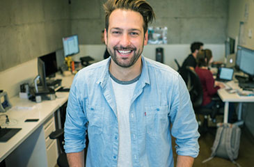 Instructor 04 Free Img